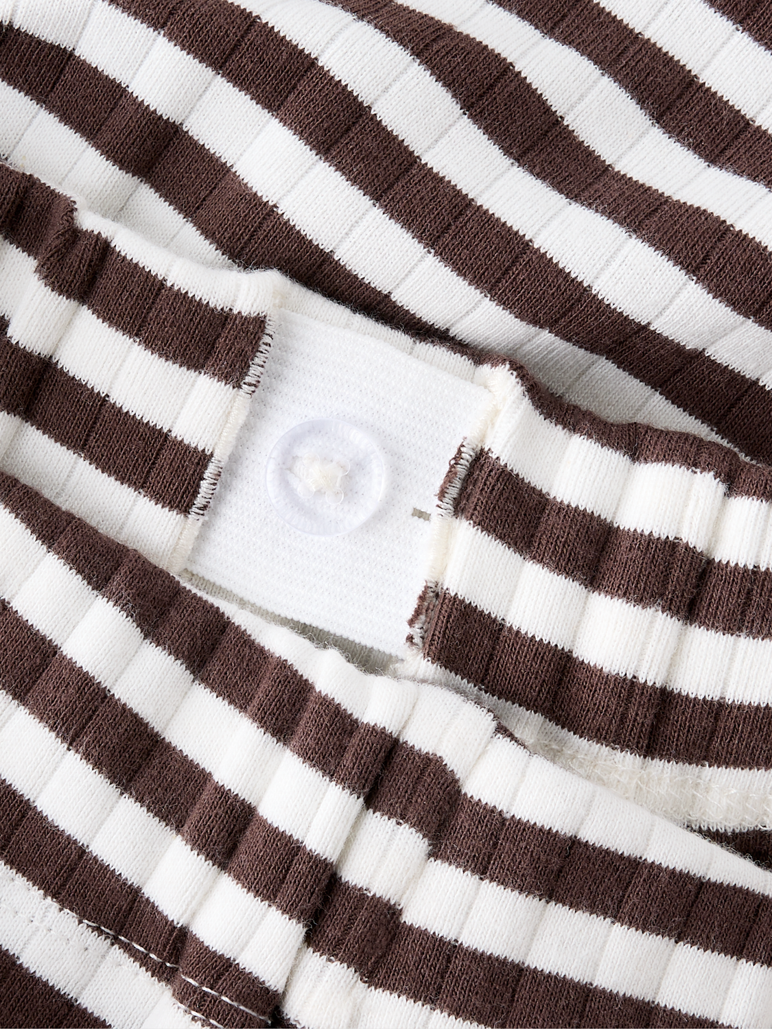 model_shot-front_full